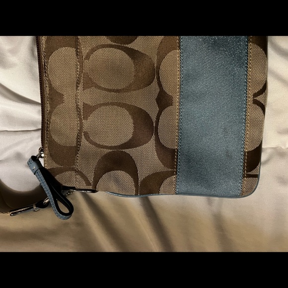 Coach Bag - Picture 2 of 6